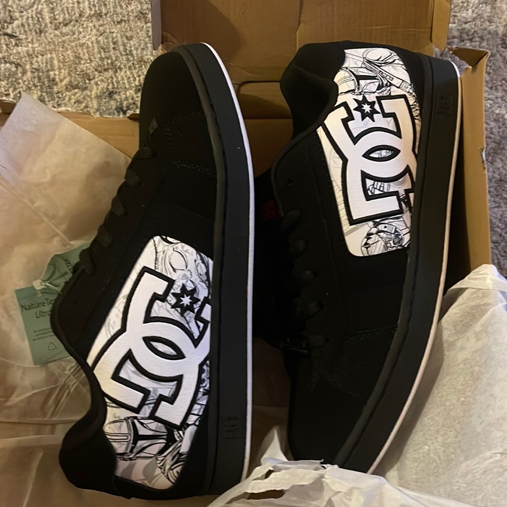 Mandalorian DC sneakers size 11 Star Wars